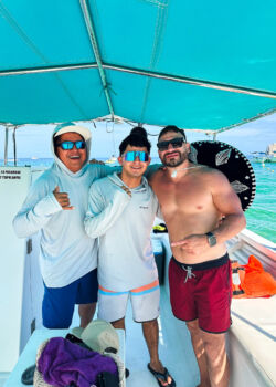 cabo-san-lucas-attractions-rogers-glass-bottom-boat-seabreeze-cabo-adventures.activities (6)